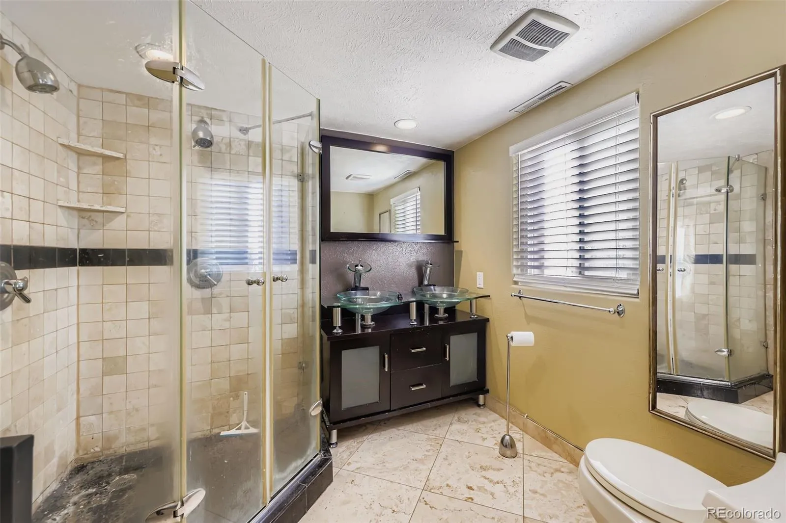 04202026234235 1600 16