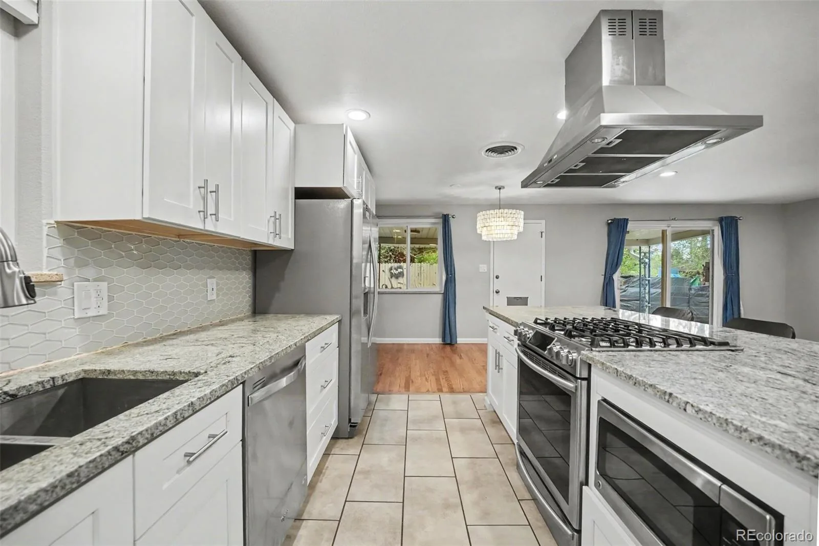 8130 W 64th Avenue Arvada CO 80004 | MLS #REC2646291 07302026002016 1600 1