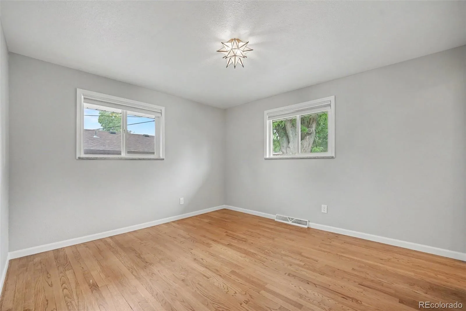 8130 W 64th Avenue Arvada CO 80004 | MLS #REC2646291 07302026002016 1600 16
