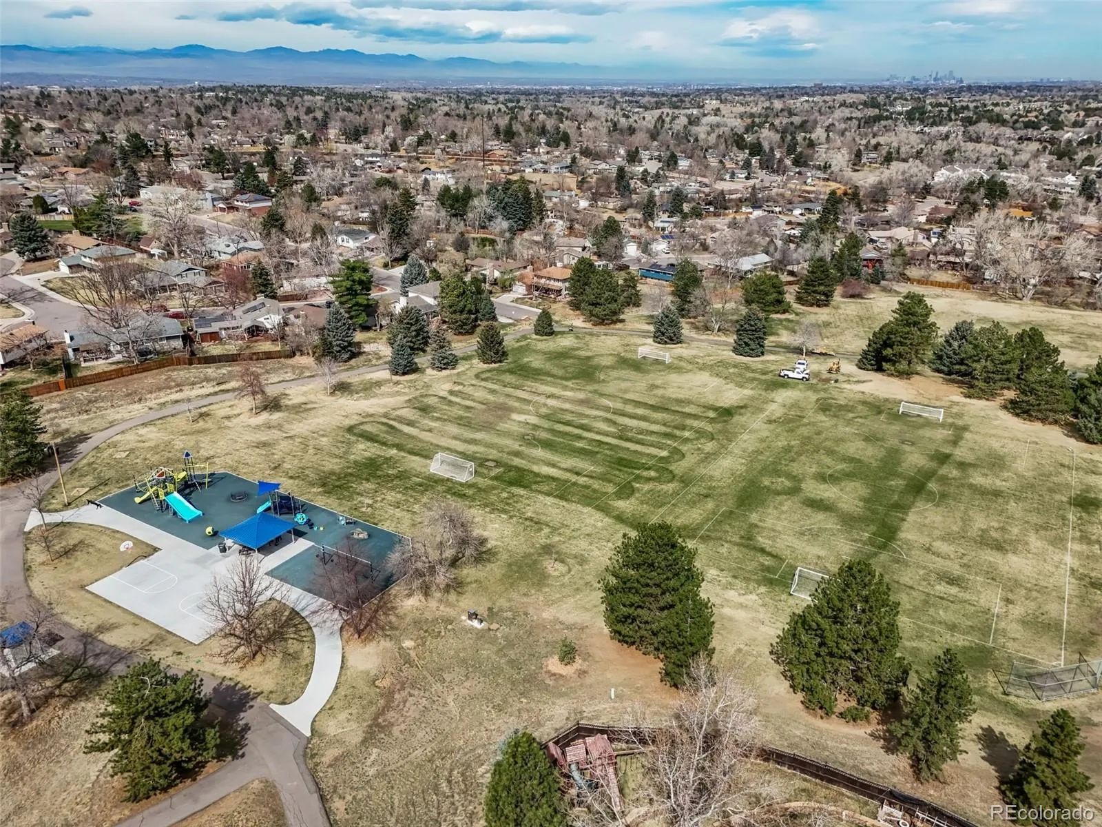6670 S Elm Circle Centennial CO 80121 MLS #REC2646706 05282026162309 1600 25