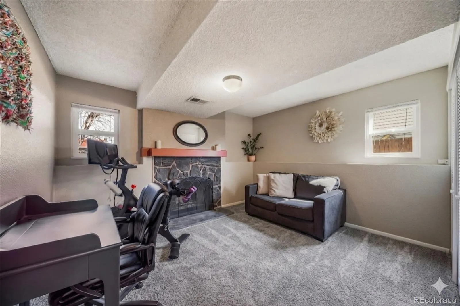 6670 S Elm Circle Centennial CO 80121 MLS #REC2646706 05282026162309 1600 40