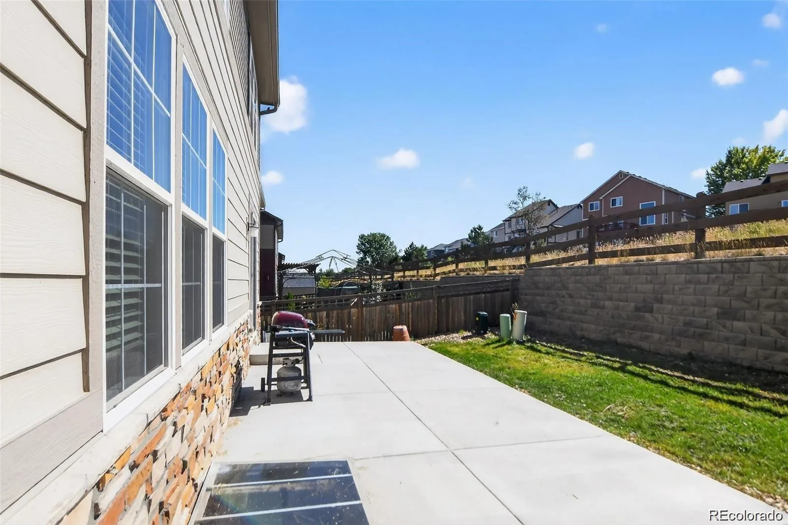 15726 E Otero Circle Centennial CO 80112 | MLS #REC2647650 08202026172602 1600 35
