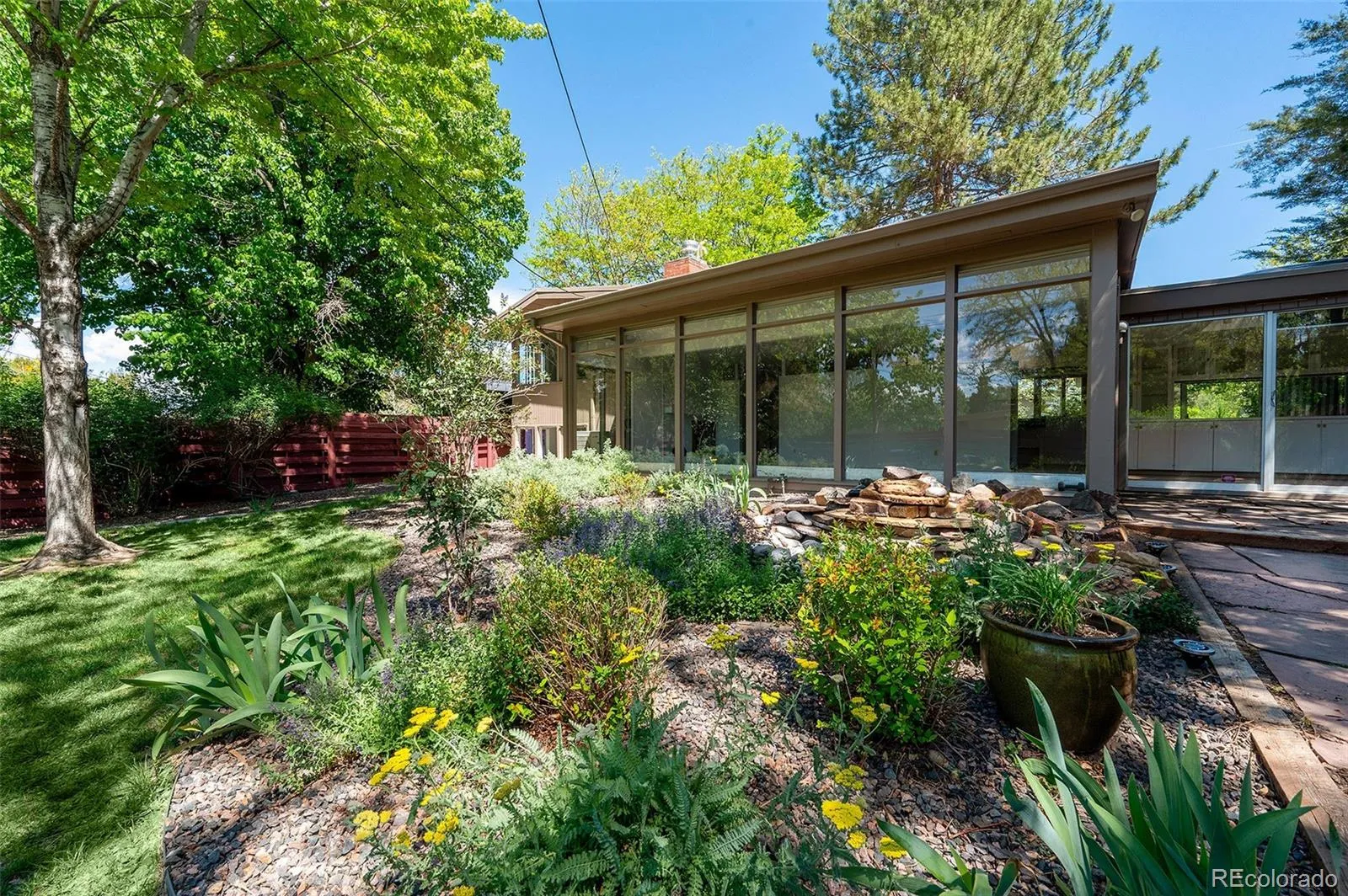 2935 S Lafayette Drive Englewood CO 80113 MLS #REC2649389 05282026132453 1600 31