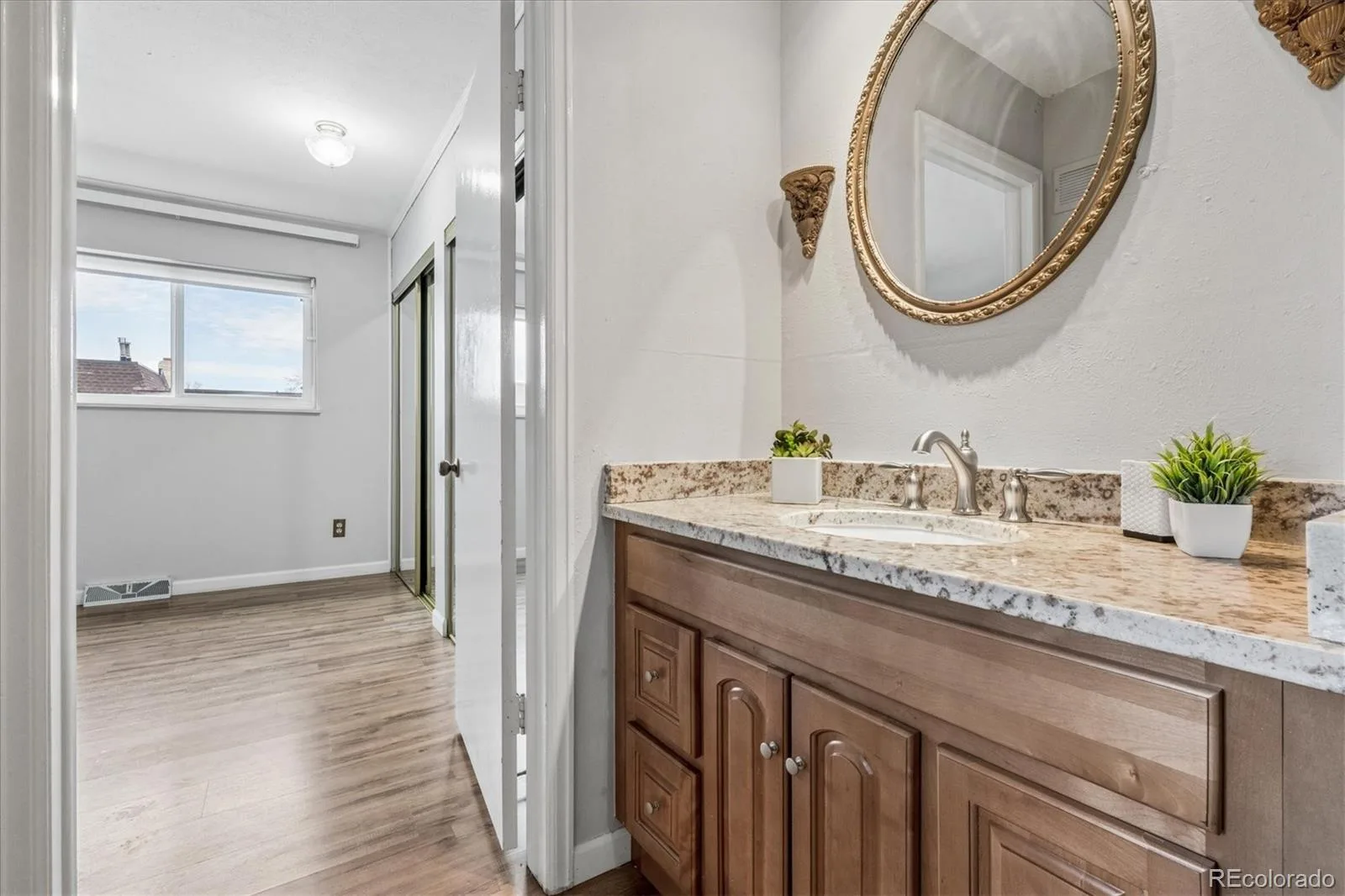 6400 E Mississippi Avenue Denver CO 80224 MLS #REC2650704 06092026014434 1600 10