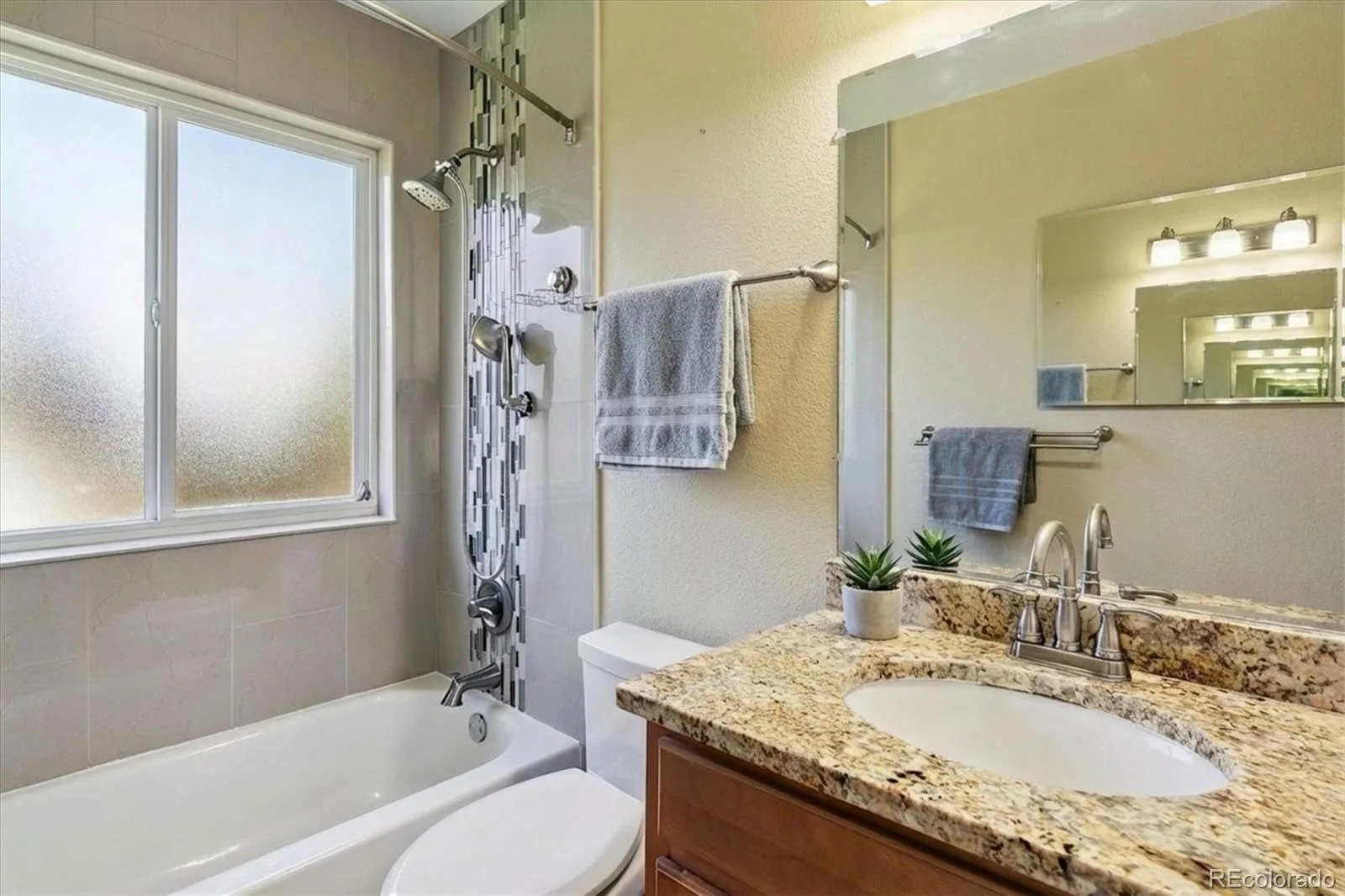 6400 E Mississippi Avenue Denver CO 80224 MLS #REC2650704 06092026014434 1600 11