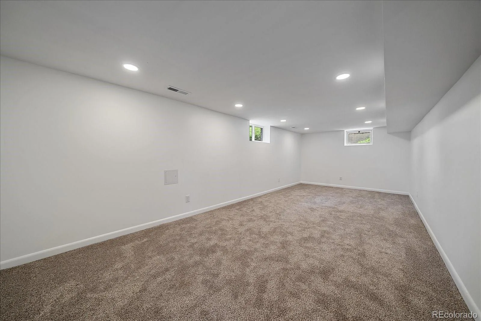 2651 Albion Street Denver CO 80207 | MLS #REC2653355 08262026161728 1600 17