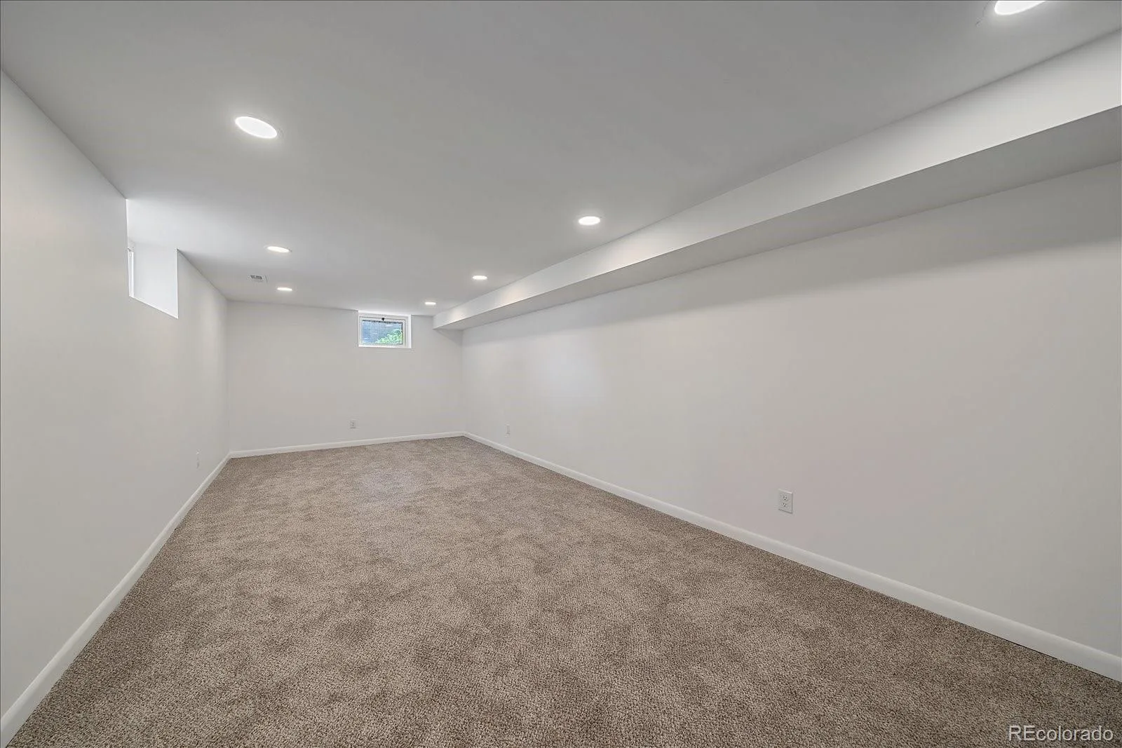 2651 Albion Street Denver CO 80207 | MLS #REC2653355 08262026161728 1600 18