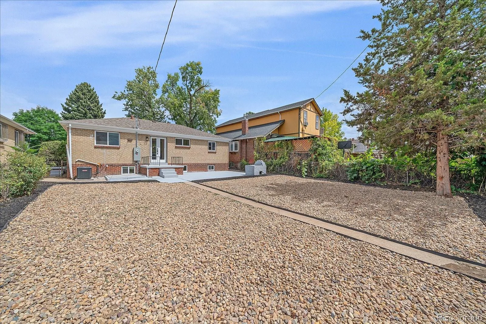 2651 Albion Street Denver CO 80207 | MLS #REC2653355 08262026161728 1600 28