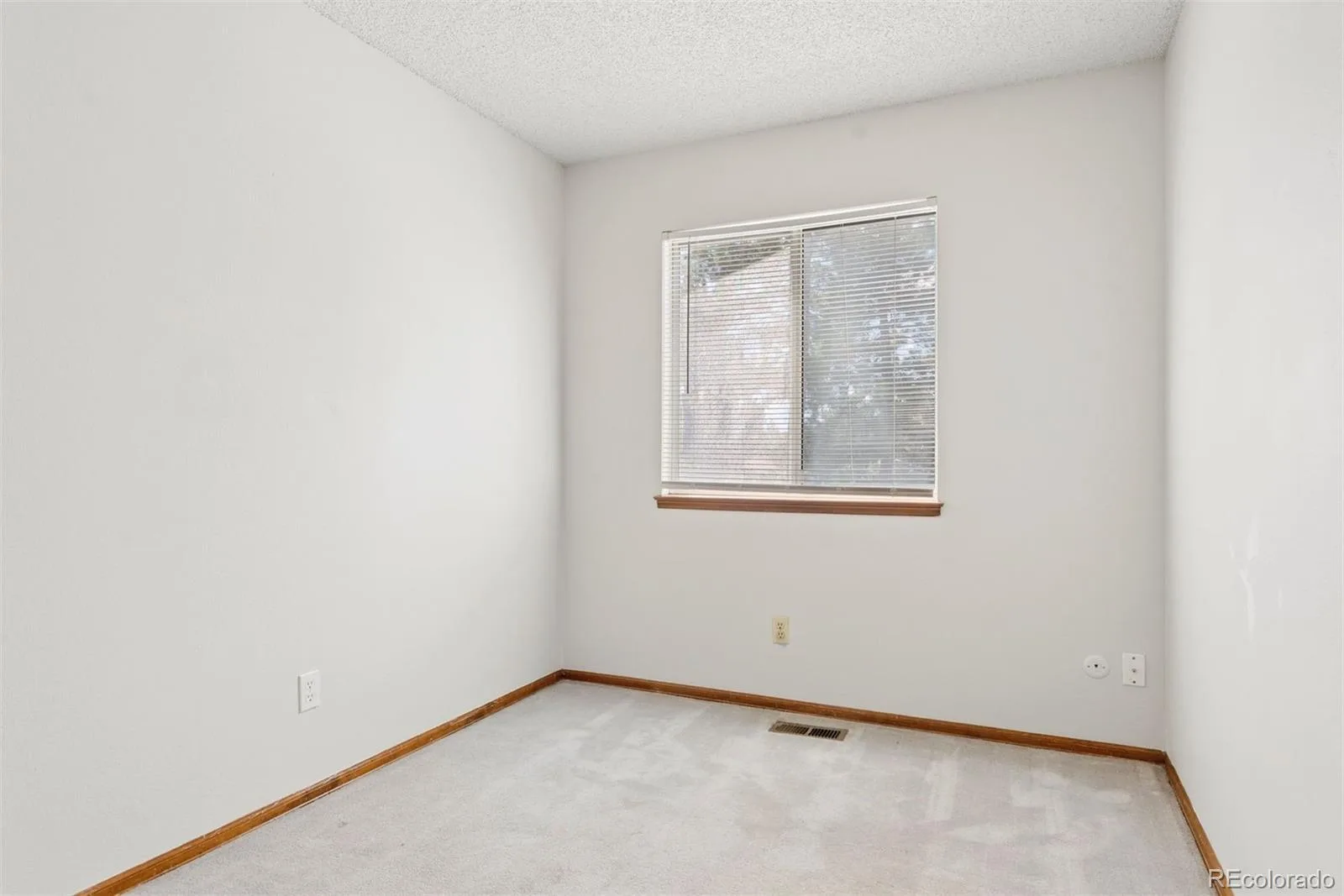 9632 W Walden Avenue Littleton CO 80128 | MLS #REC2653431 08182026184758 1600 16