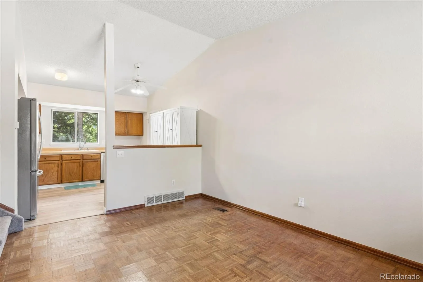 9632 W Walden Avenue Littleton CO 80128 | MLS #REC2653431 08182026184758 1600 4