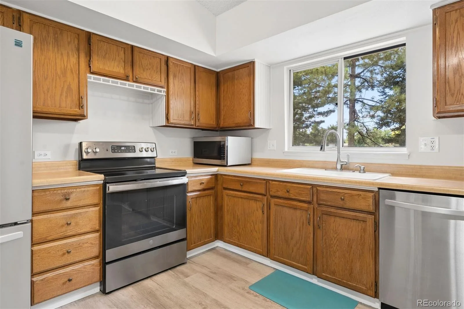 9632 W Walden Avenue Littleton CO 80128 | MLS #REC2653431 08182026184758 1600 5