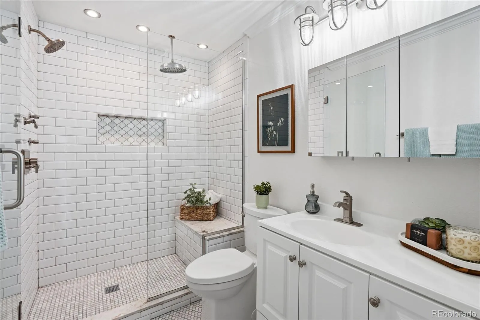 04162026200413 1600 24