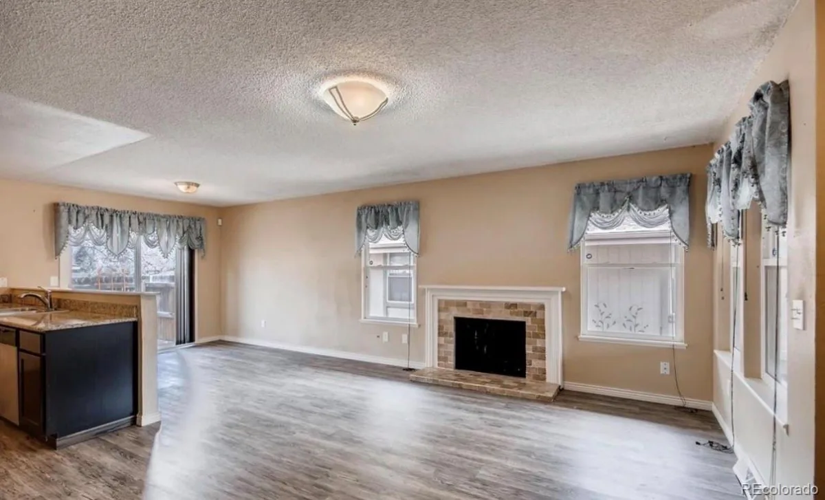 3794 S Fairplay Way Aurora CO 80014 | MLS #REC2658672 06242026042145 1200 3