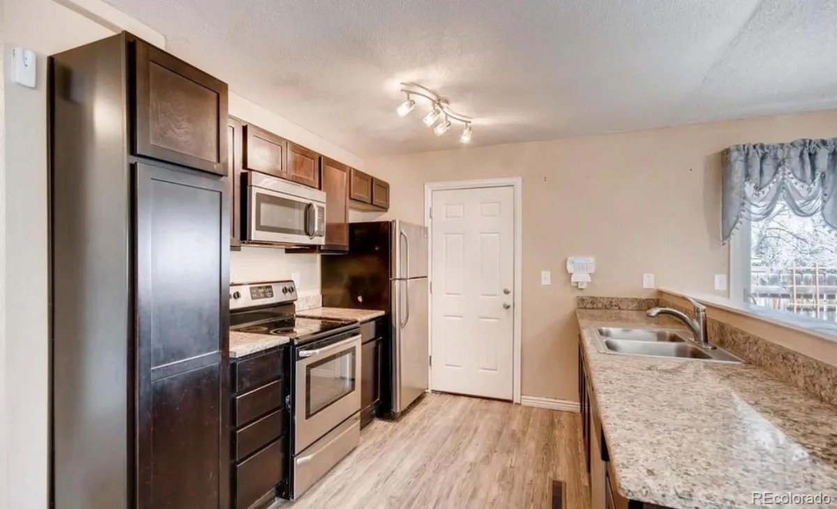 3794 S Fairplay Way Aurora CO 80014 | MLS #REC2658672 06242026042145 1200 6