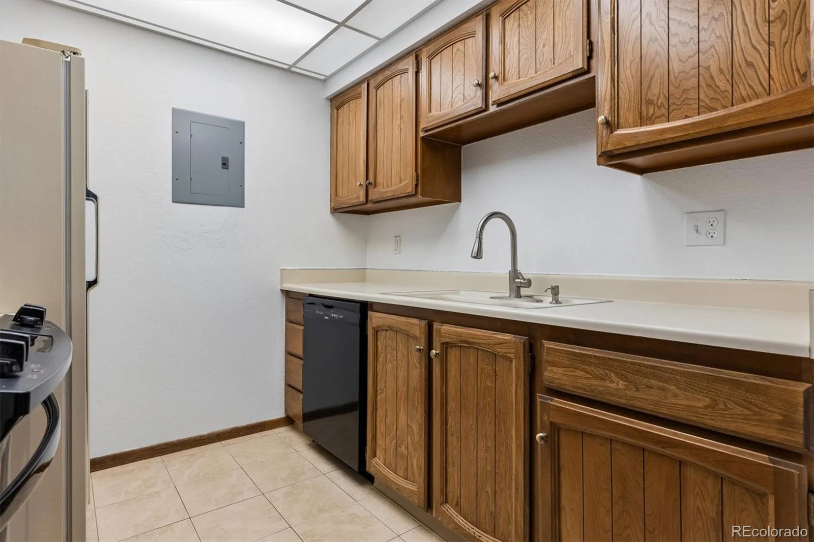 14214 E 1st Drive #A01 Aurora CO 80011 | MLS #REC2658683 06222026183727 1600 11