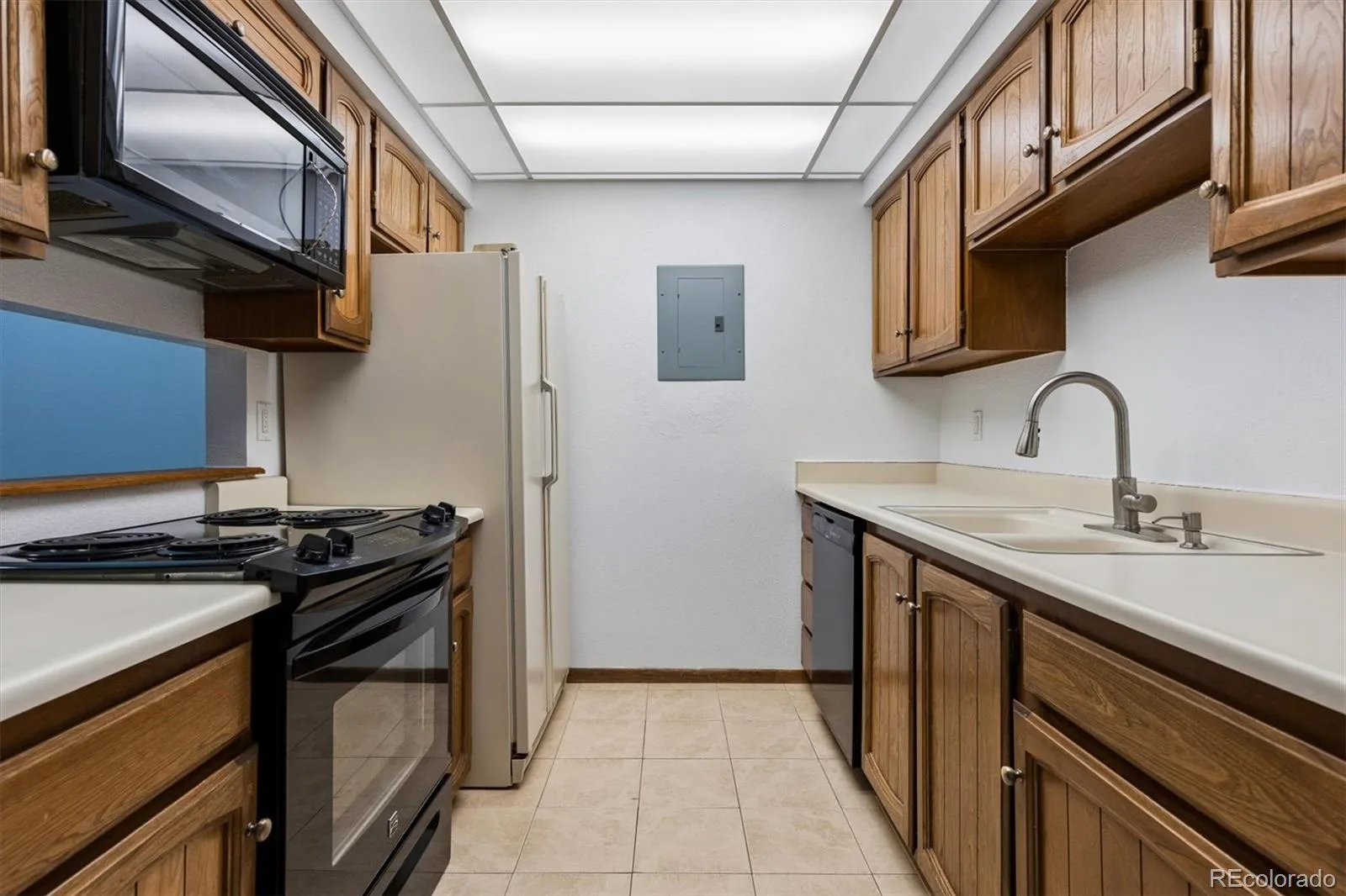 14214 E 1st Drive #A01 Aurora CO 80011 | MLS #REC2658683 06222026183727 1600 12