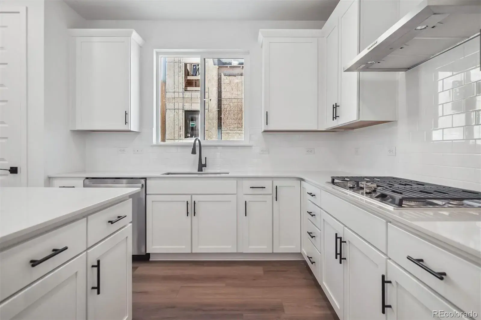 10282025021127 1600 10