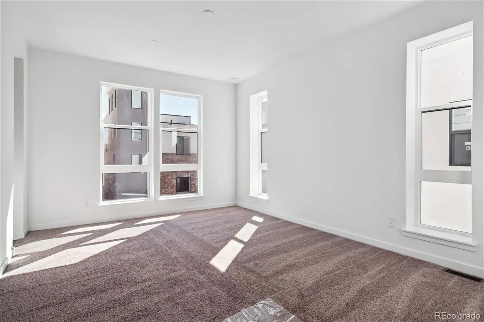 10282025021127 1600 13