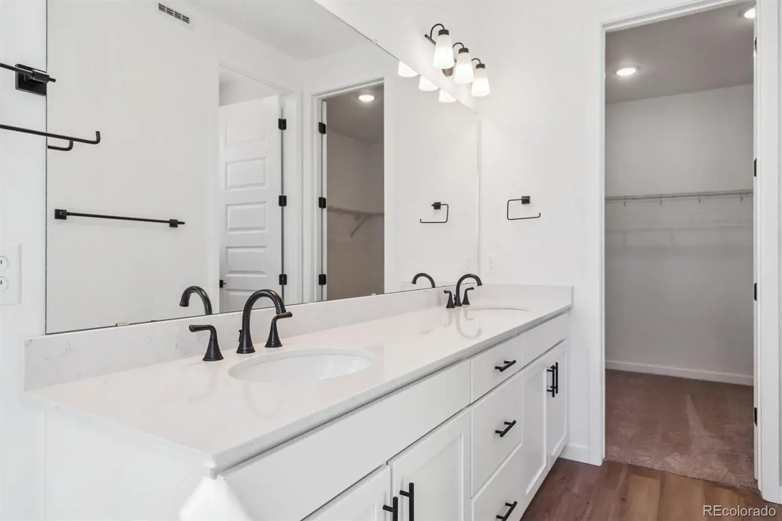 10282025021127 1600 15