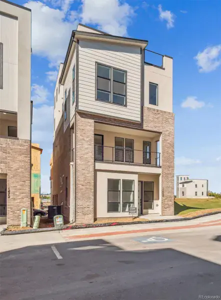 10282025021127 800 2