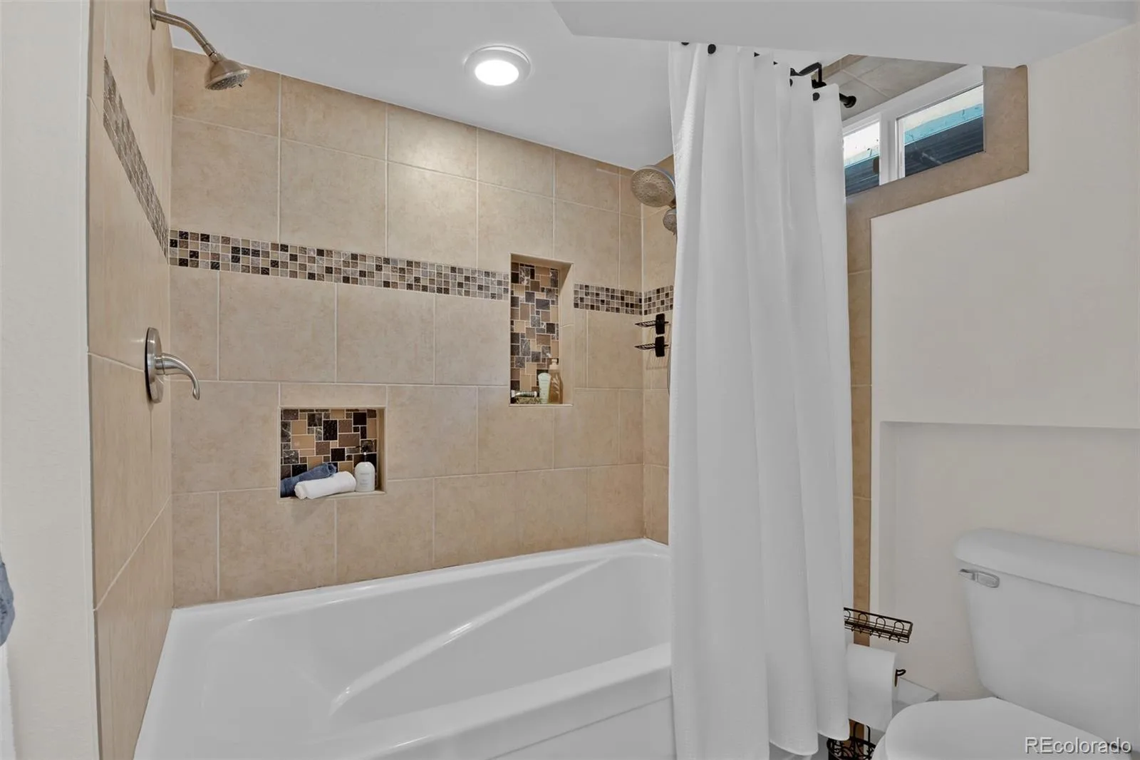 8584 E Briarwood Place Centennial CO 80112 | MLS #REC2664583 08182026234918 1600 30