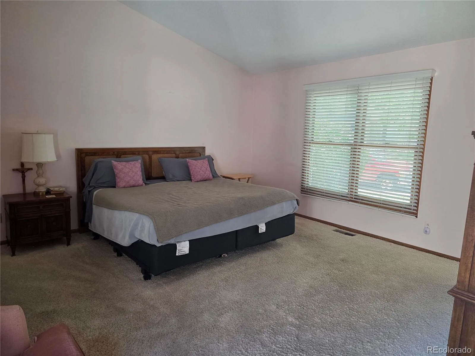 7582 S Cove Circle Littleton CO 80122 | MLS #REC2665071 08242026161017 1600 8
