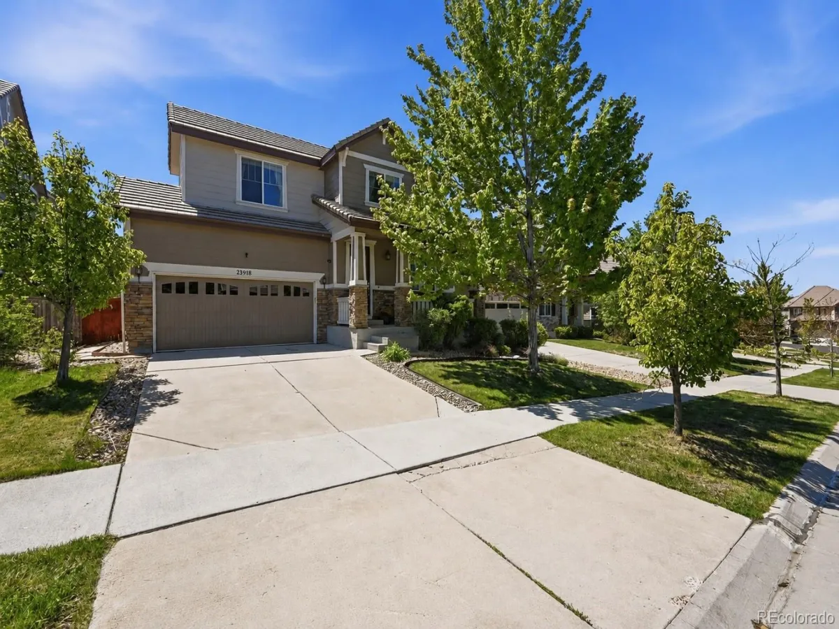 23918 E Alamo Place Aurora CO 80016 MLS #REC2666097 05252026222040 1200 0