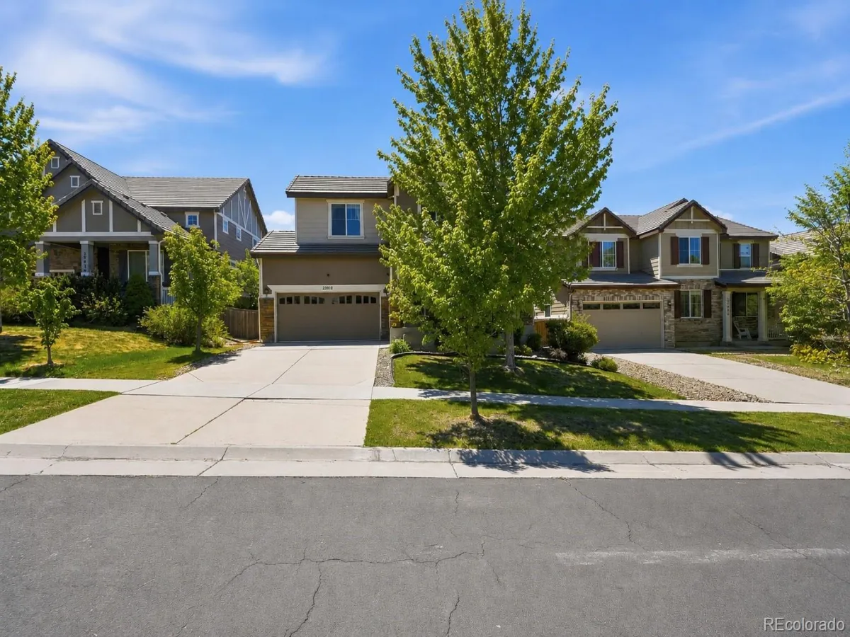 23918 E Alamo Place Aurora CO 80016 MLS #REC2666097 05252026222040 1200 45