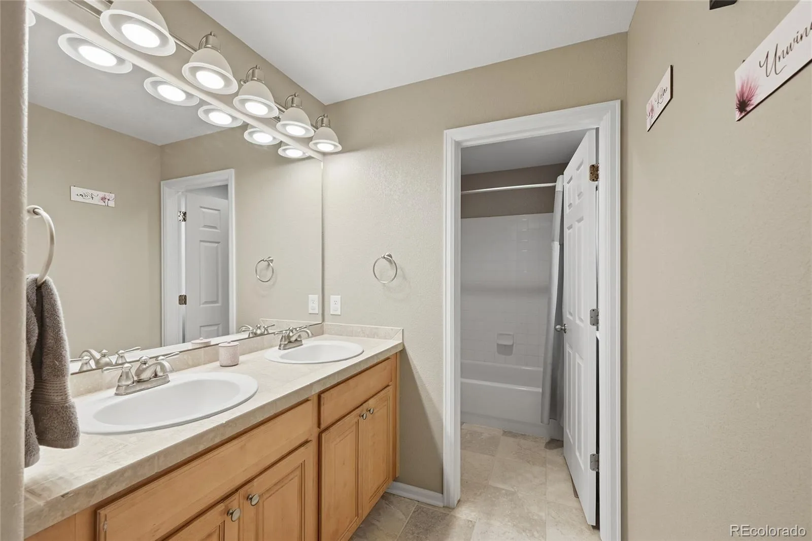 23918 E Alamo Place Aurora CO 80016 MLS #REC2666097 07092026093933 1600 25