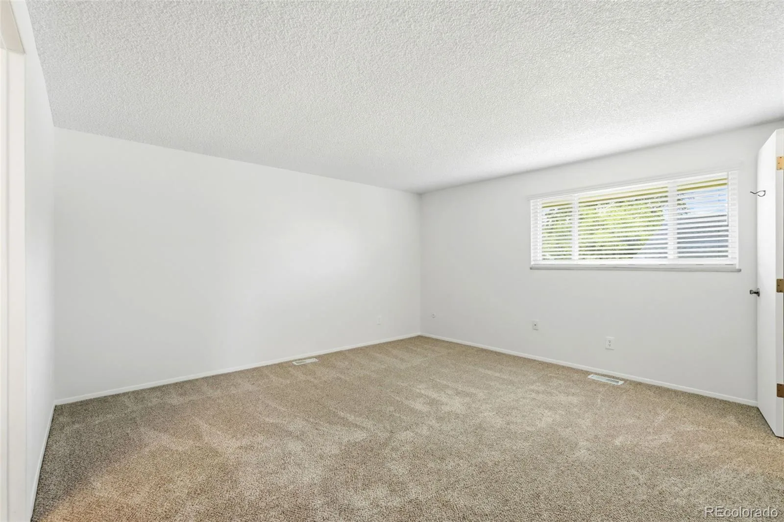 7263 Eaton Circle Arvada CO 80003 MLS #REC2671142 07152026071518 1600 18