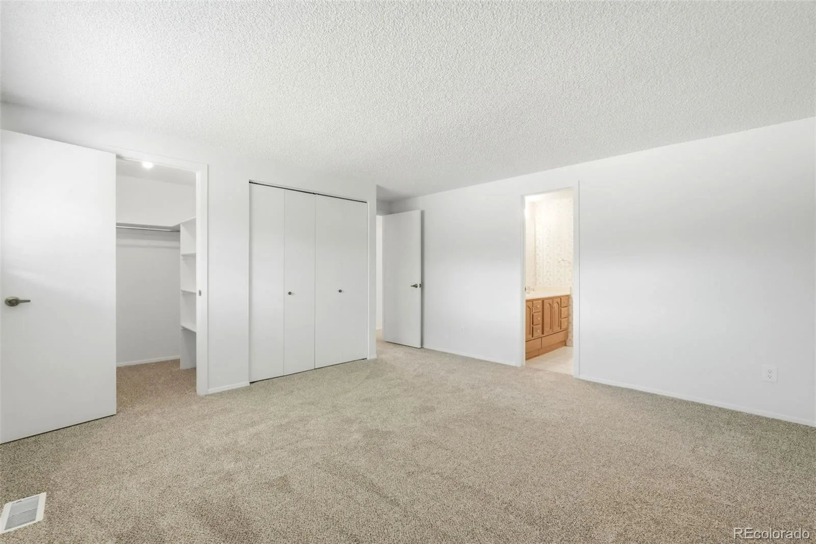 7263 Eaton Circle Arvada CO 80003 MLS #REC2671142 07152026071518 1600 19
