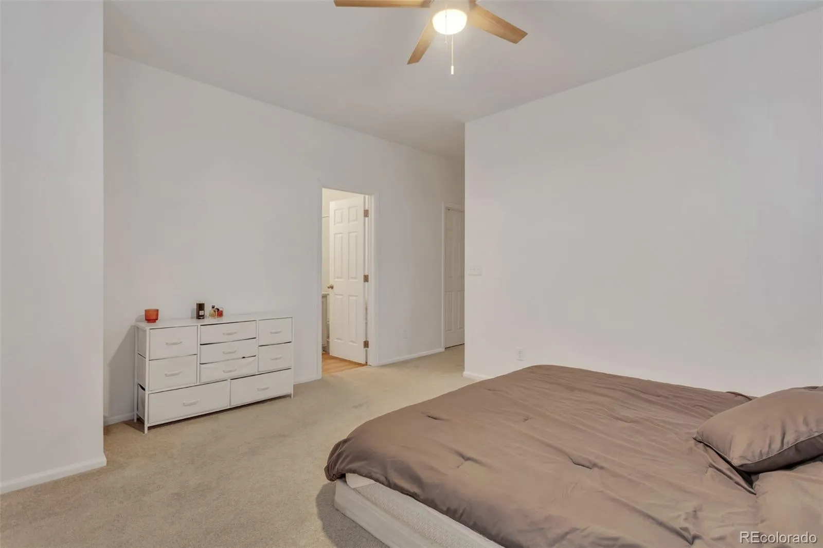 23 N Uriah Street Aurora CO 80018 | MLS #REC2674070 05152026020950 1600 15