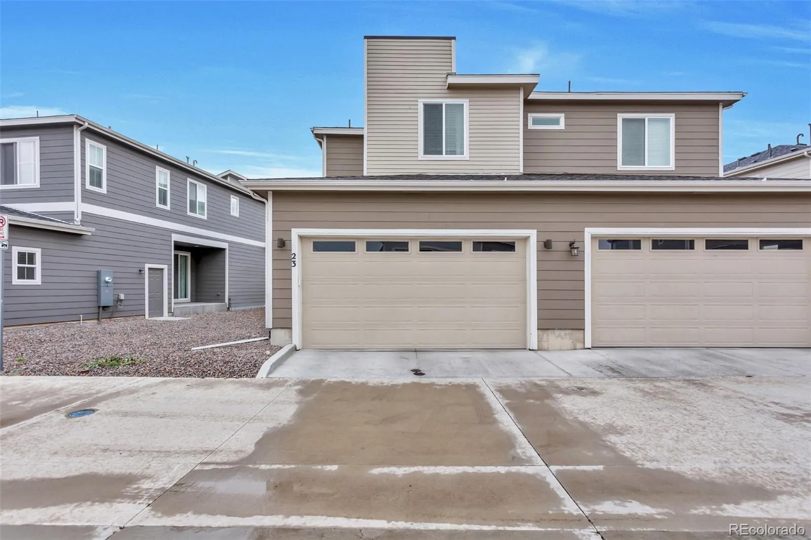 23 N Uriah Street Aurora CO 80018 | MLS #REC2674070 05152026020950 1600 19