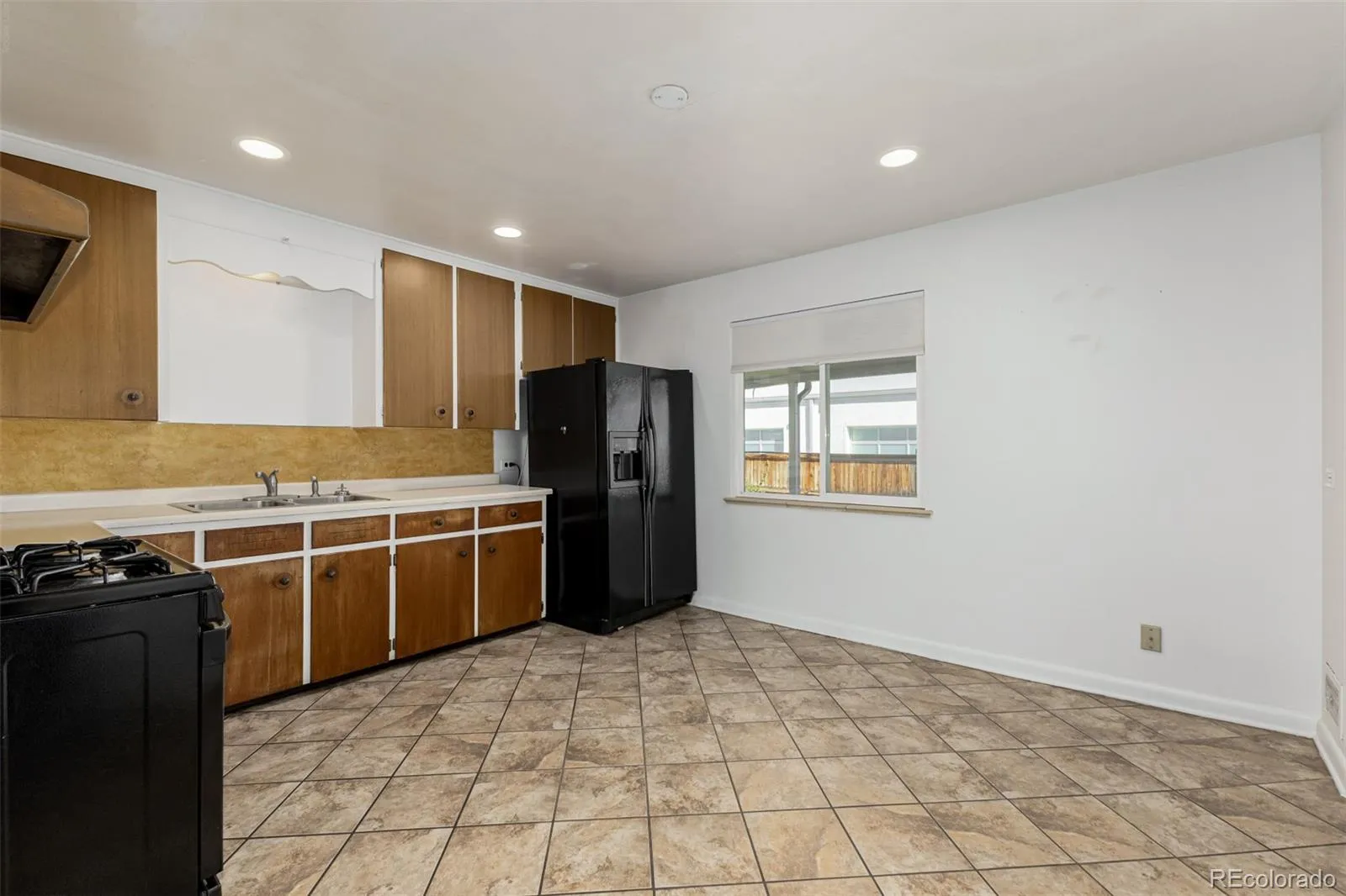 04212026153911 1600 11