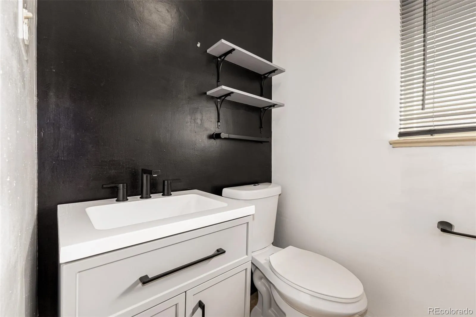 04212026153911 1600 13