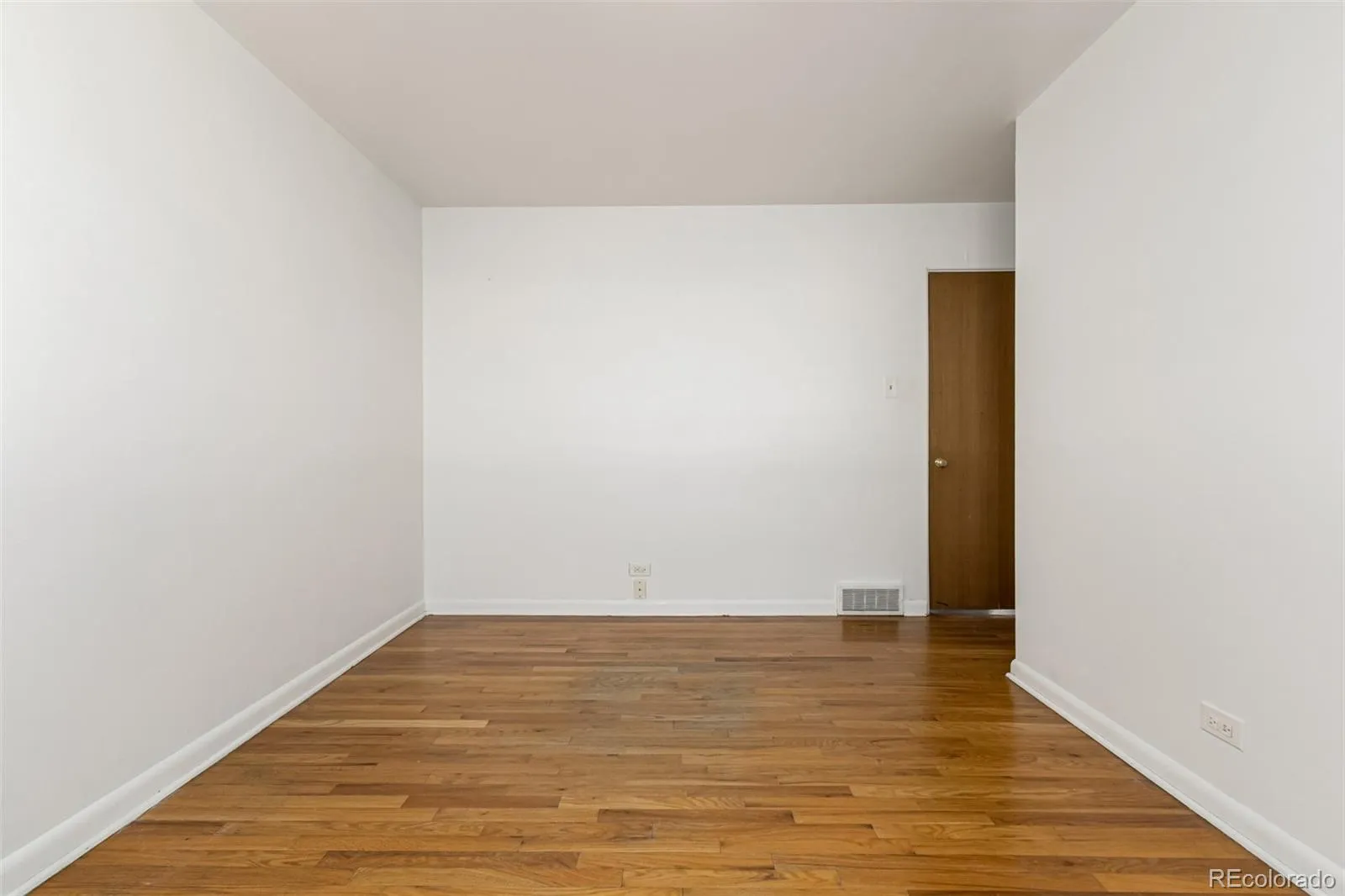 04212026153911 1600 14