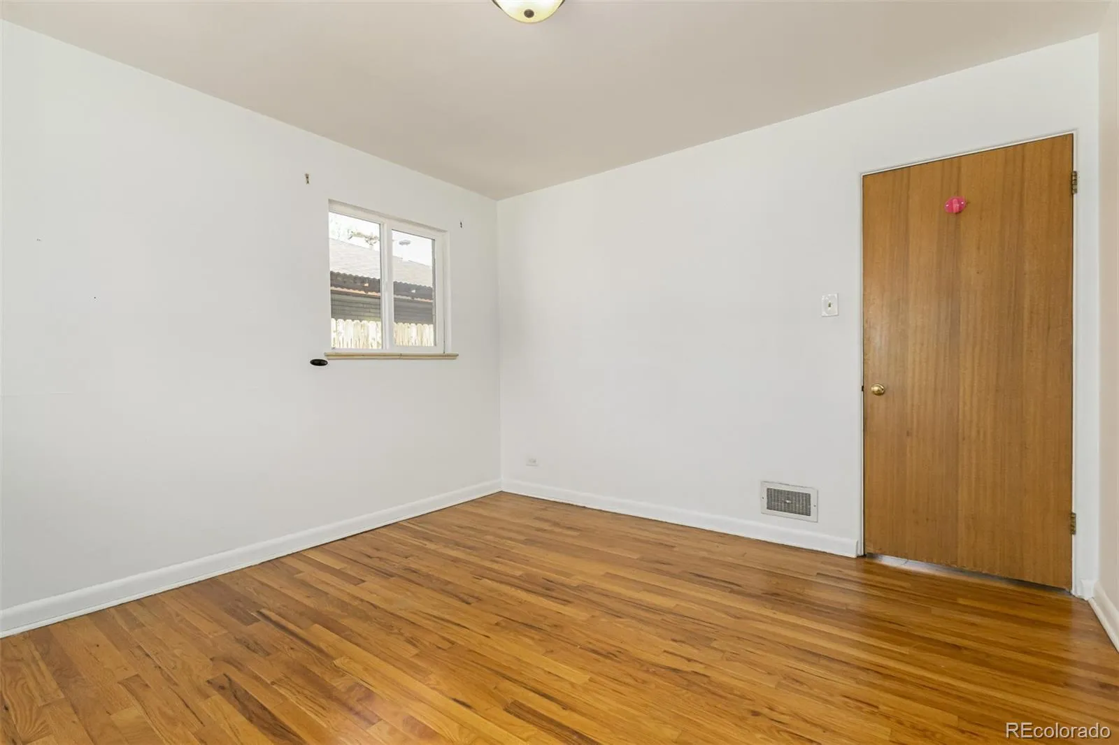 04212026153911 1600 18