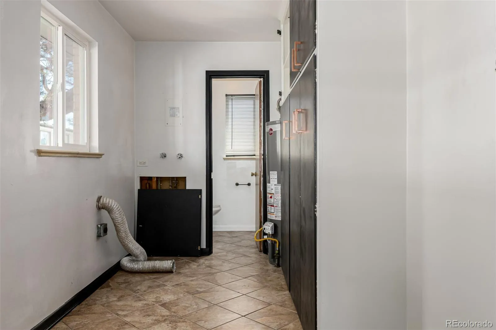 04212026153911 1600 21