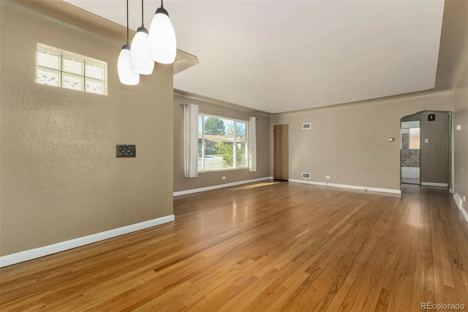 04212026153911 1600 7