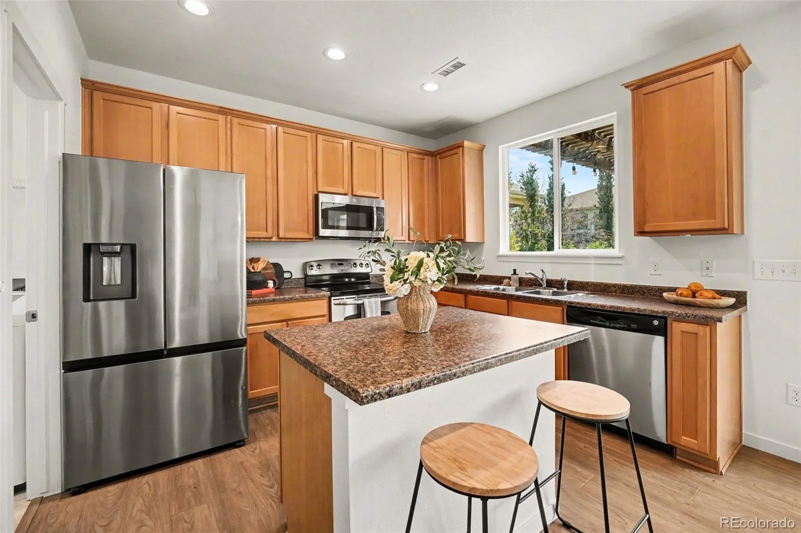 9044 Ellis Way Arvada CO 80005 MLS #REC2675722 07062026195104 1600 10