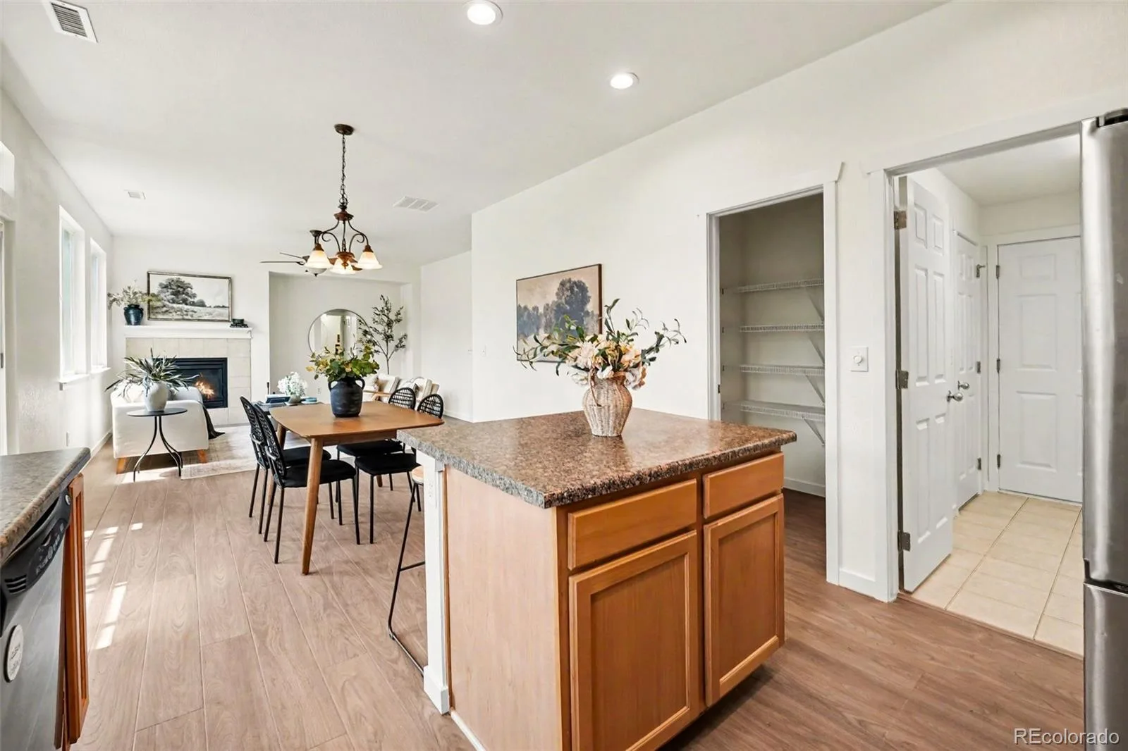 9044 Ellis Way Arvada CO 80005 MLS #REC2675722 07062026195104 1600 11