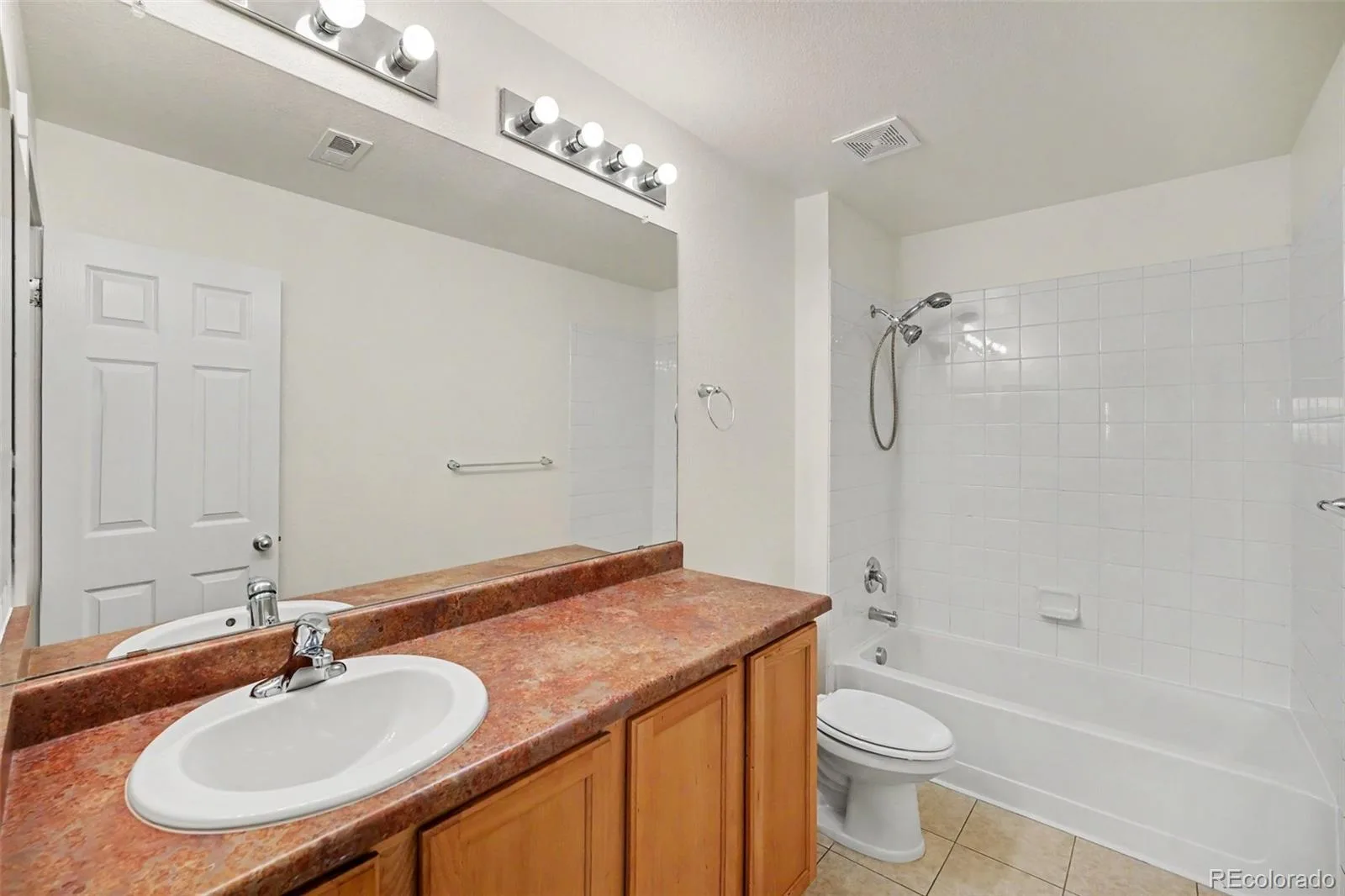 9044 Ellis Way Arvada CO 80005 MLS #REC2675722 07062026195104 1600 28