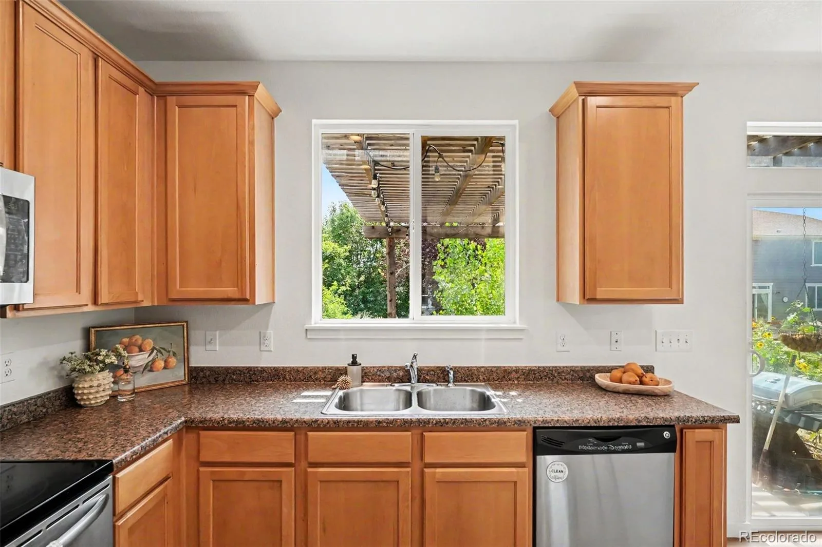 9044 Ellis Way Arvada CO 80005 MLS #REC2675722 07062026195104 1600 8