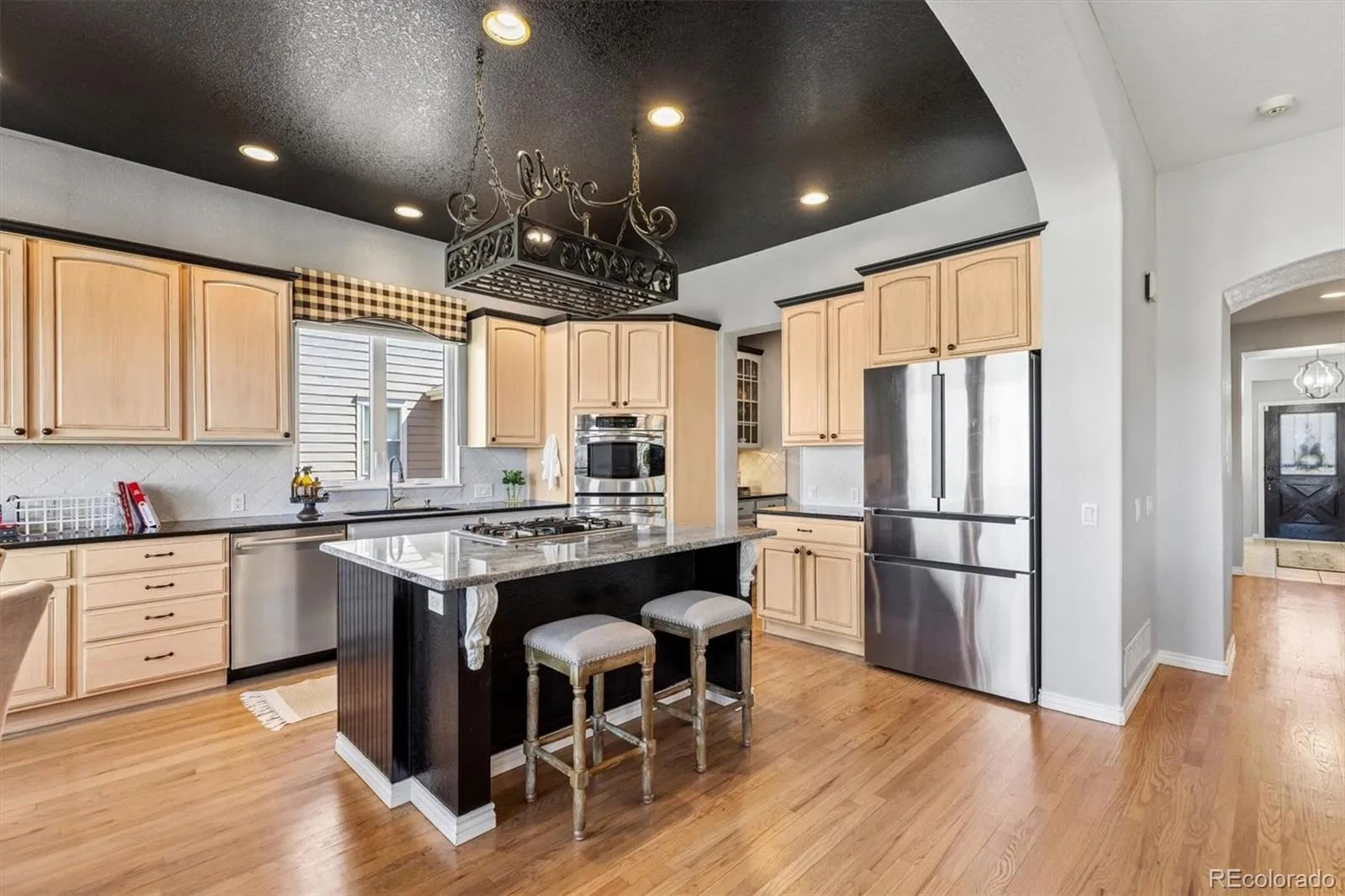 04072026190231 1600 12