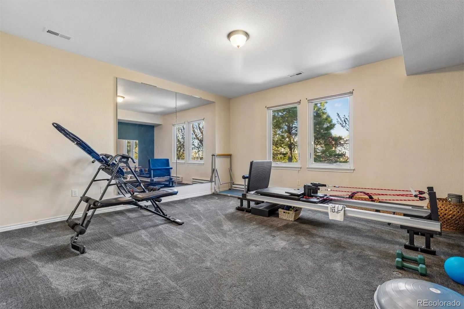 04072026190231 1600 33