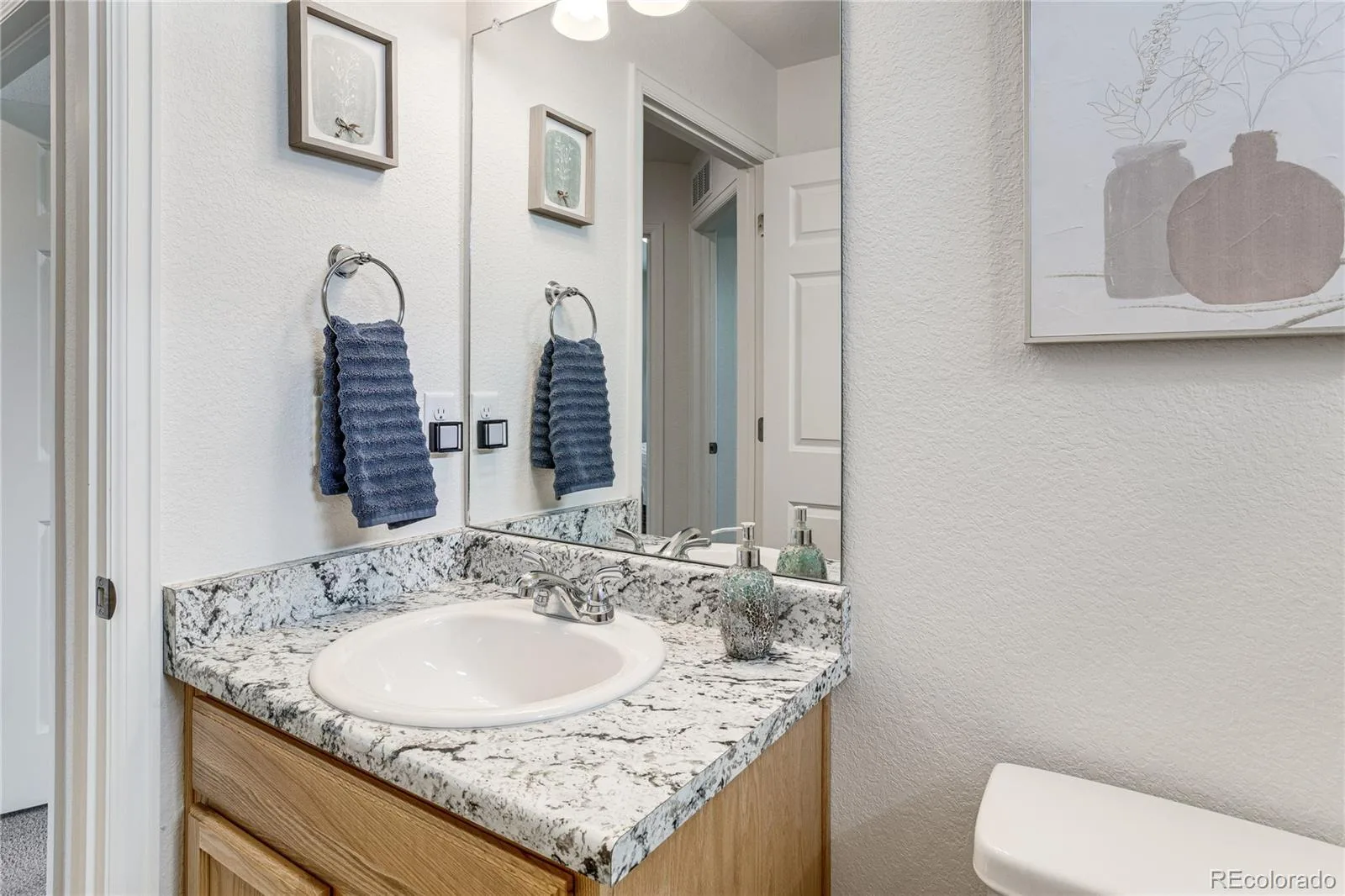 4142 N Rome Street Aurora CO 80019 | MLS #REC2677666 10092026202839 1600 31