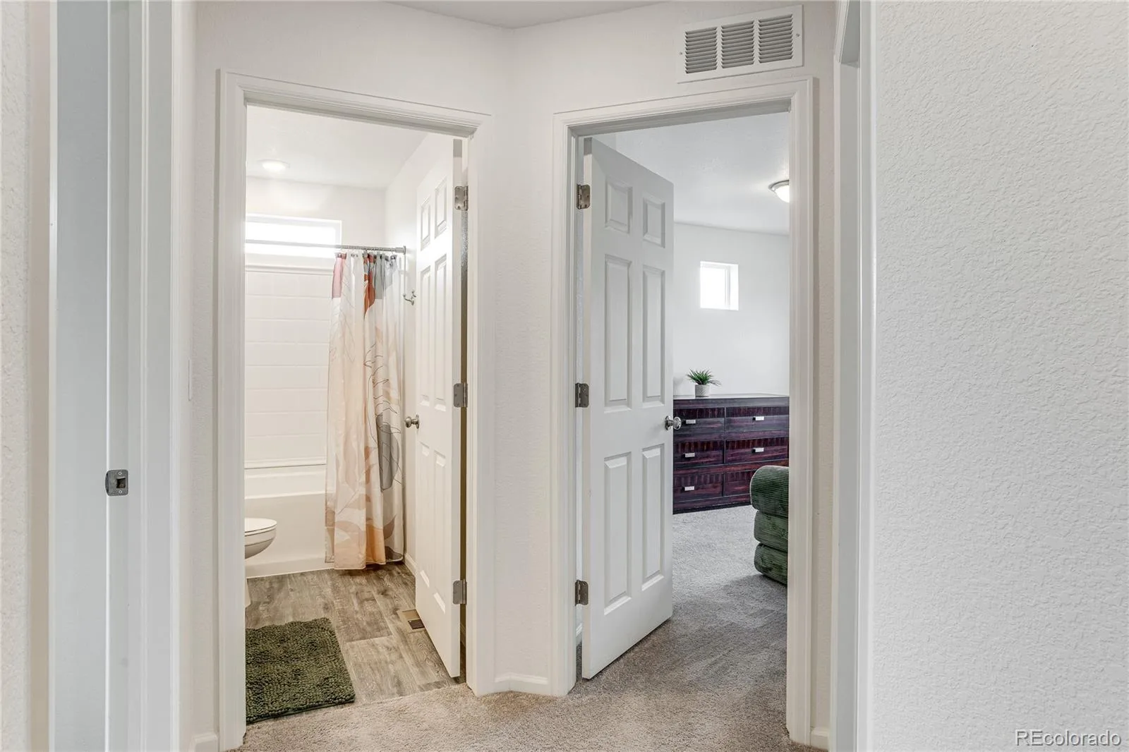 4142 N Rome Street Aurora CO 80019 | MLS #REC2677666 10092026202839 1600 41