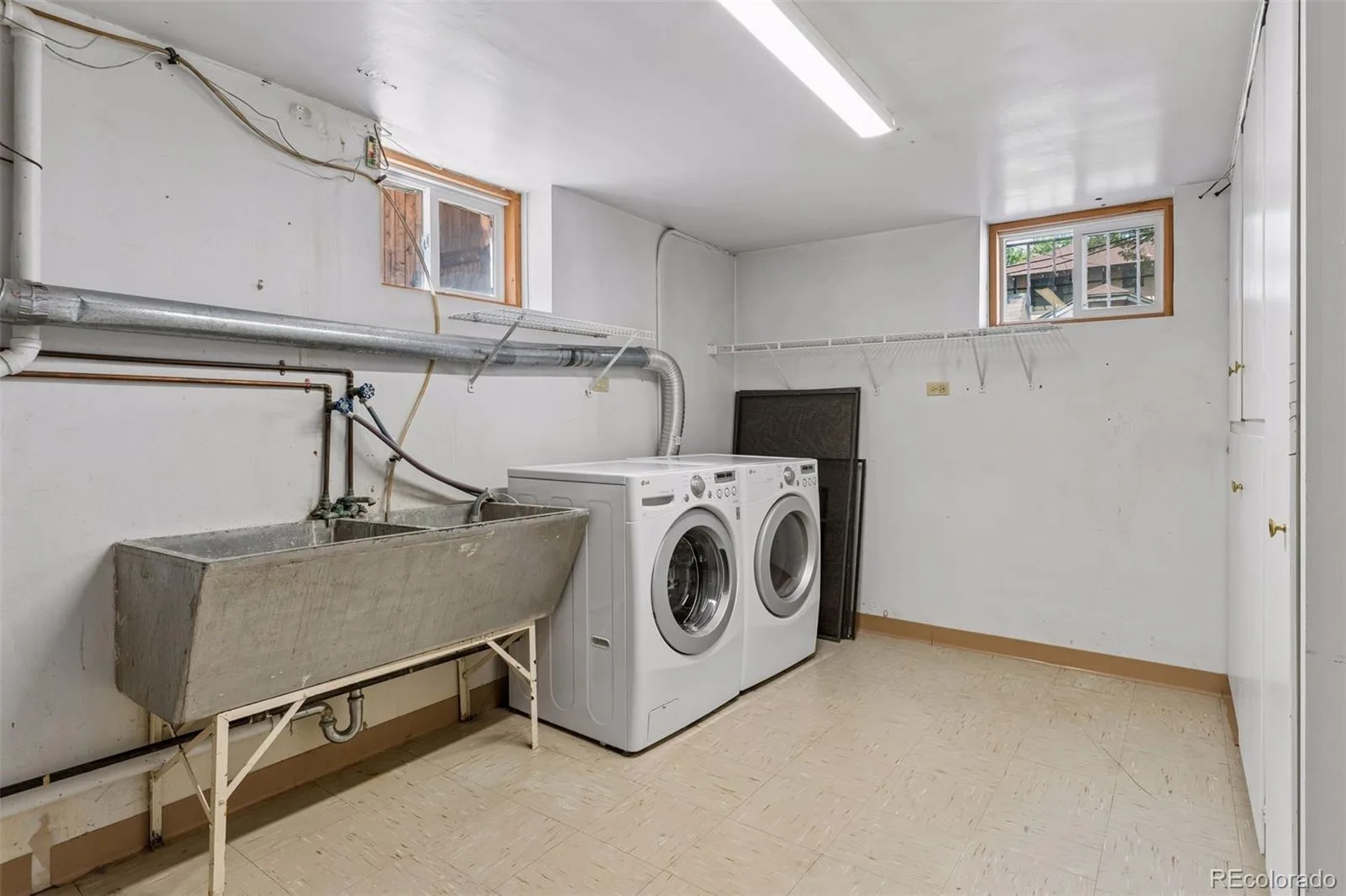 665 Milwaukee Street Denver CO 80206 | MLS #REC2678682 08132026171806 1600 39