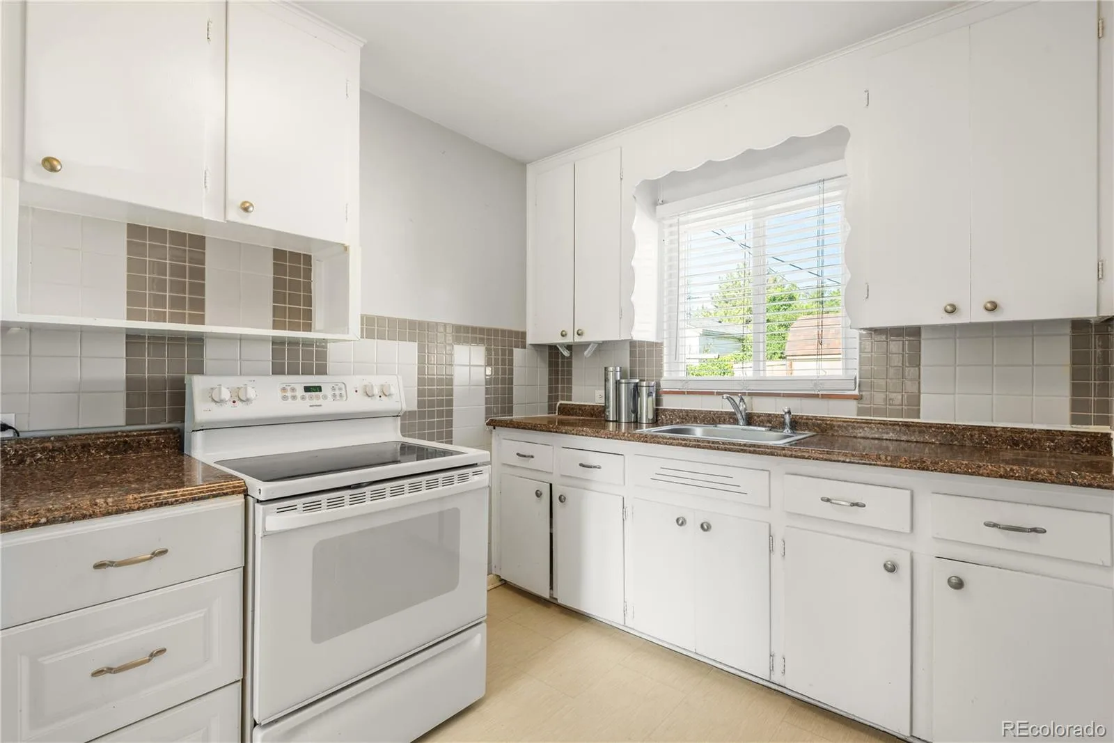 985 Xavier Street Denver CO 80204 | MLS #REC2679156 07152026161705 1600 19