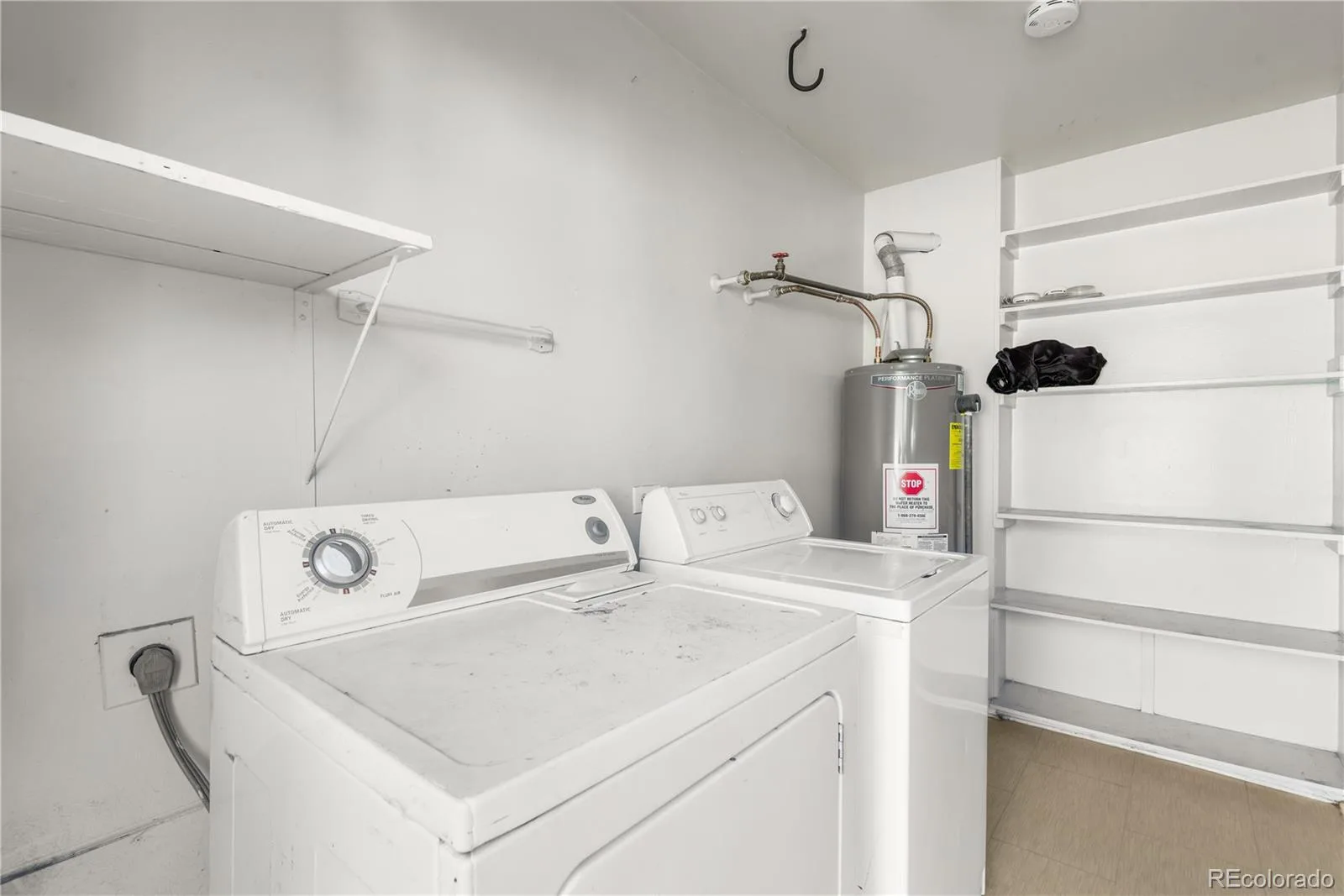 985 Xavier Street Denver CO 80204 | MLS #REC2679156 07152026161705 1600 24